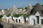 v�let: Alberobello