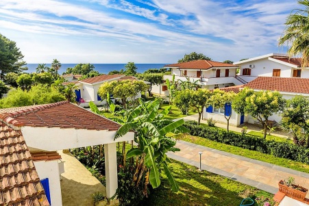 Hotel LA CONCHIGLIA VILLAGE ****  (z�jezd senior 55+) - Capo Vaticano � Ricadi - CALABRIA